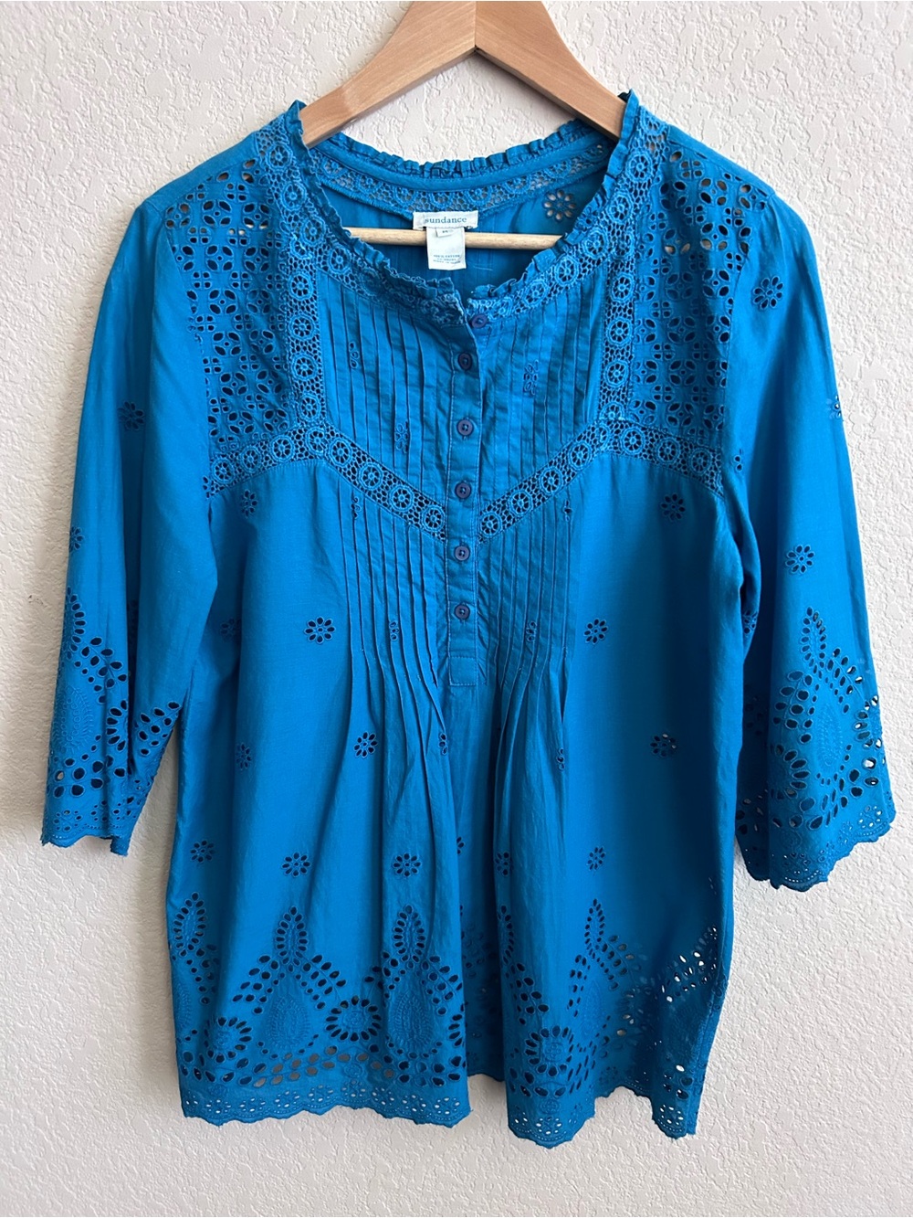 Sundance Teal Eyelet 3/4 Sleeves Top